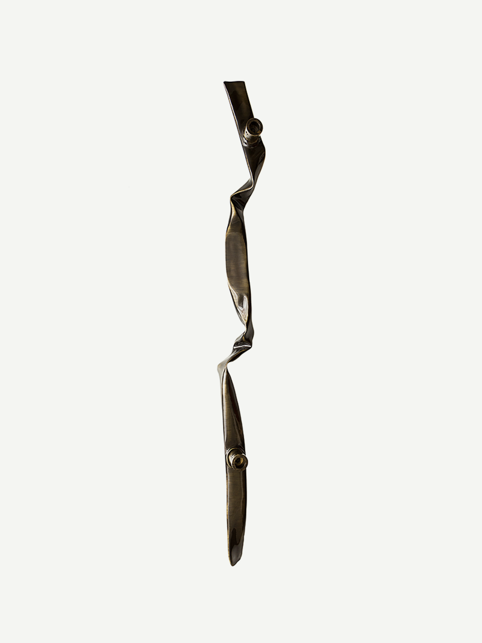 Contemporary sculpted handles for luxury main doors