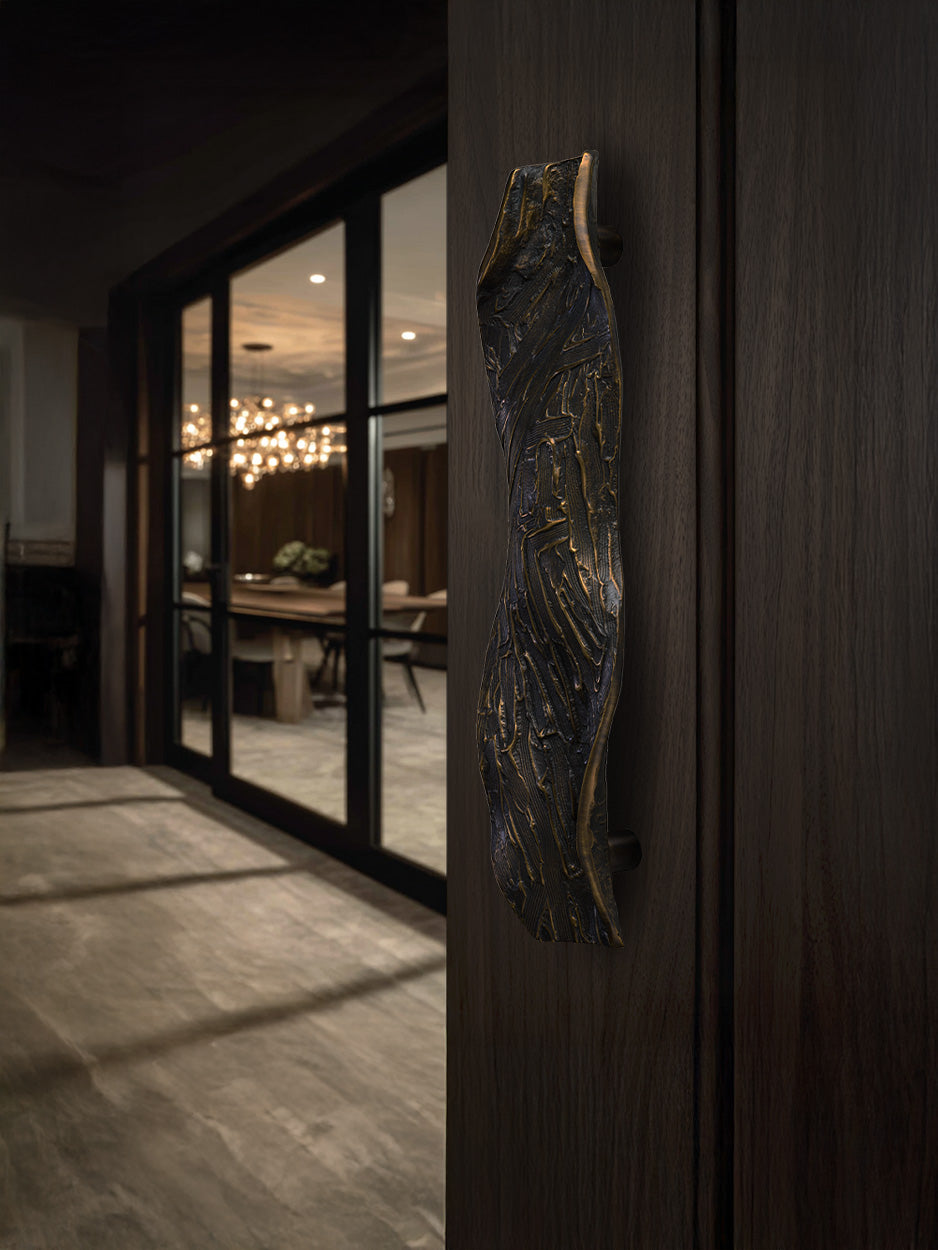 Front Door Handle – XYLEM