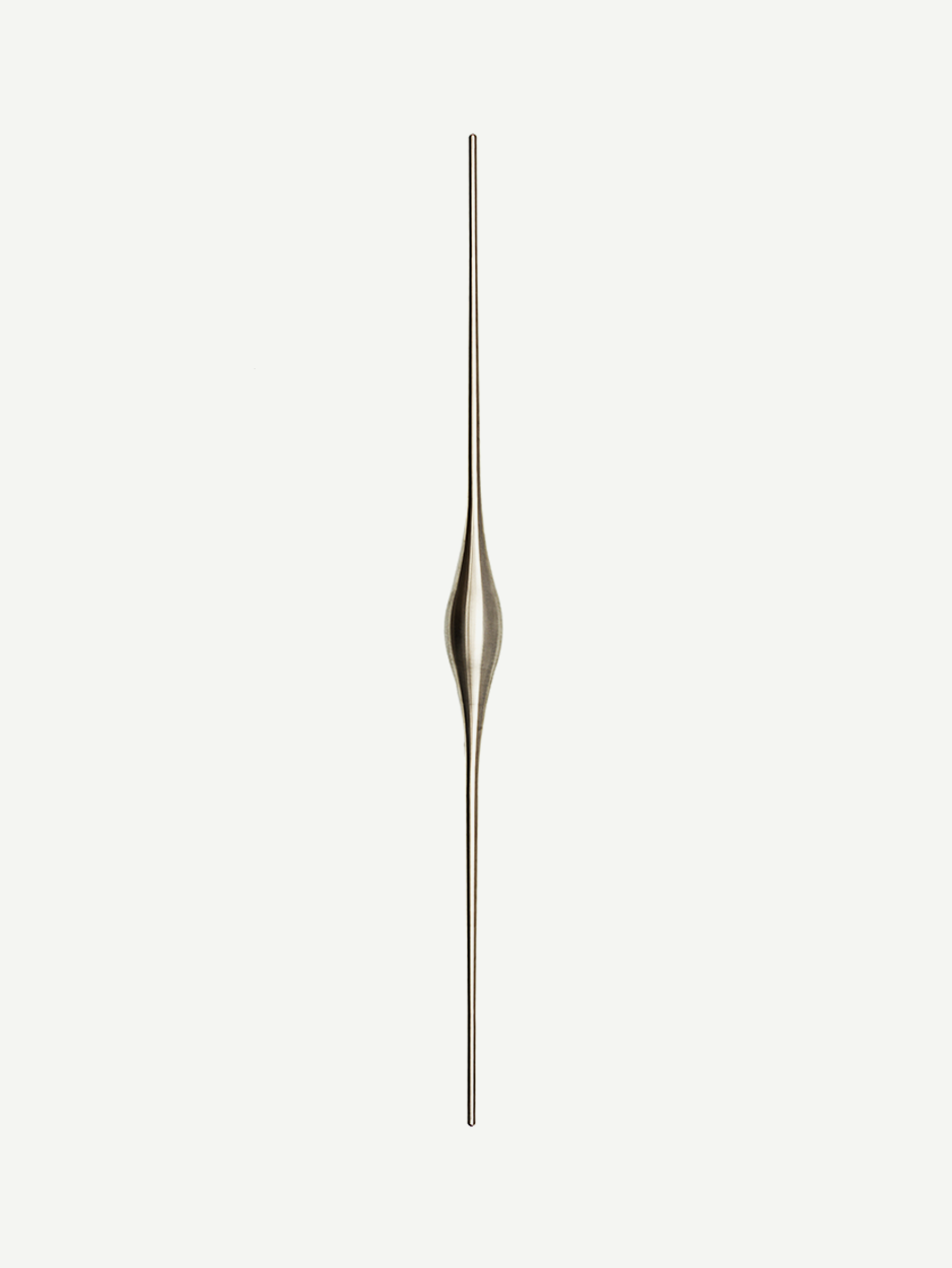 Contemporary sculpted handles for luxury main doors