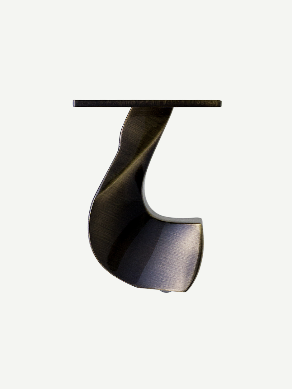 Elegant furniture leg for sofas and chairs